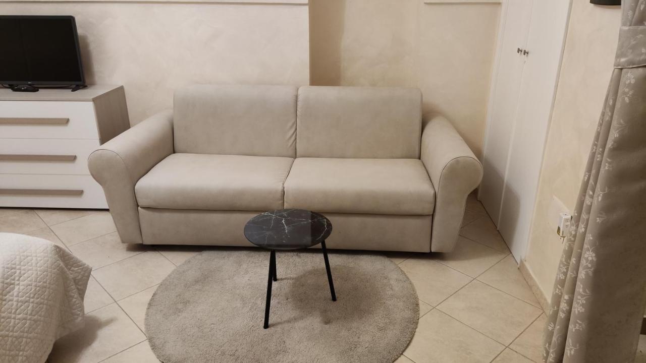 Domus Elegans In Centro Villa Manfredonia Luaran gambar